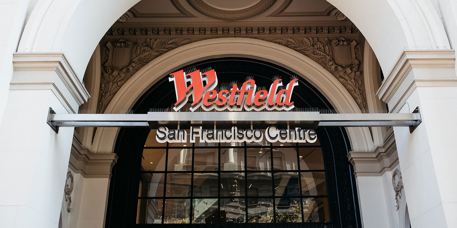 One Eleven High Rise Apartments Community SOMA